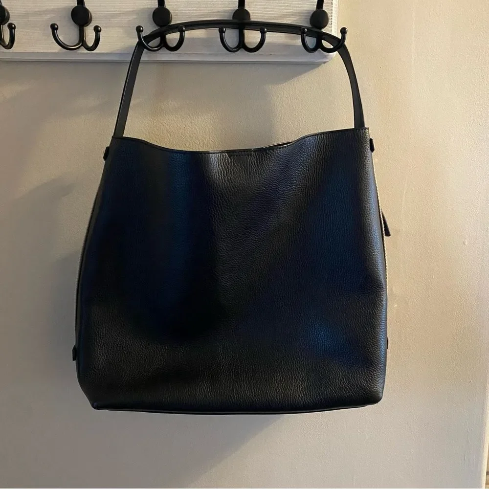 Michael Kors Griffin Large Shoulder Bag with additional pouch